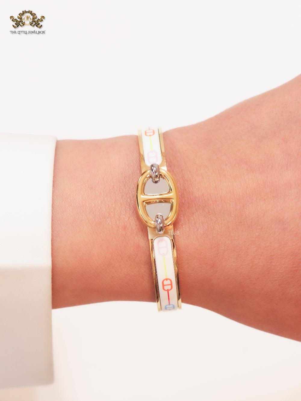 Alphabet H seek bracelet with white and multi colour print