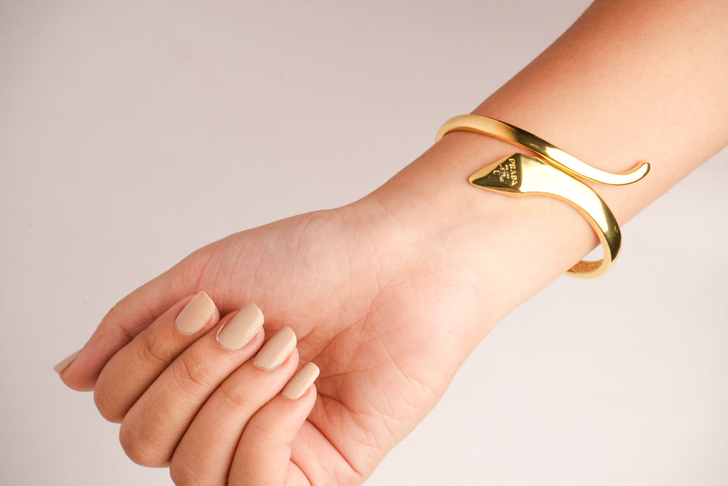Alphabet P Snake Pattern Bracelet in Gold | Luxury Fashion Statement