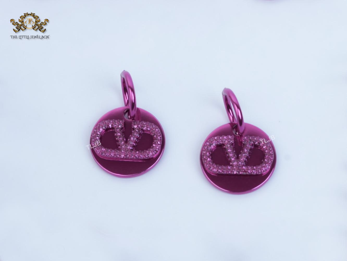 Alphabet V pink rhinestone dangles