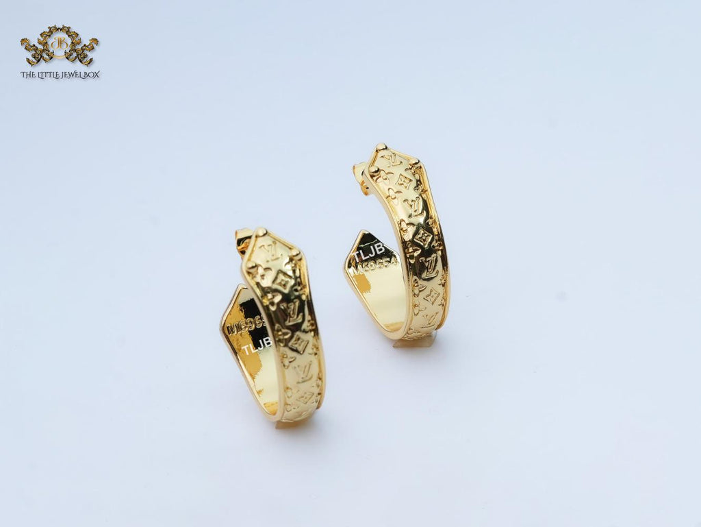 Alphabet L & V embossed hoops