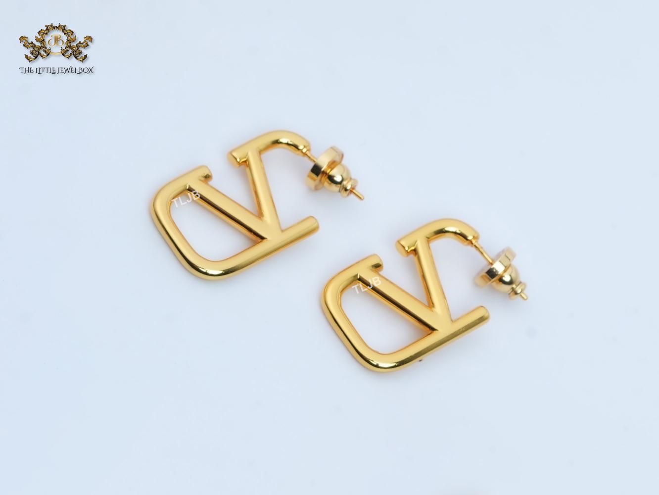 Open V small rectangular hoops 27mm