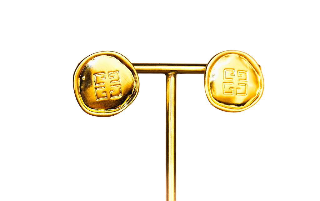 Gold studs