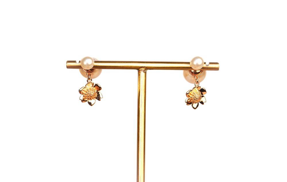Floral CD rose gold bomber studs
