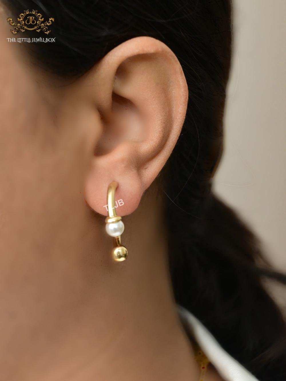 Sleek gold hoop