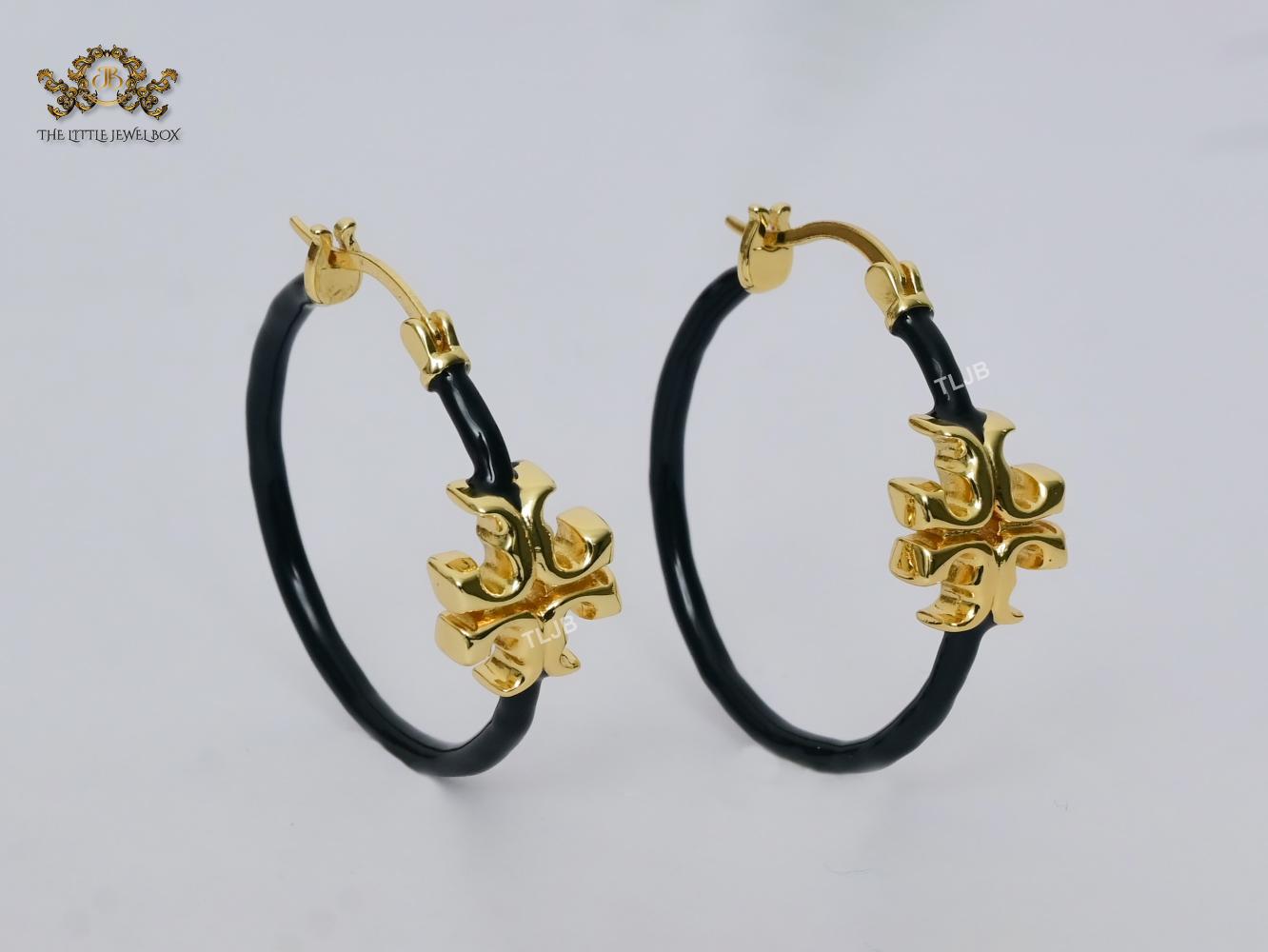 Alphabet T gold and black enamel hoops