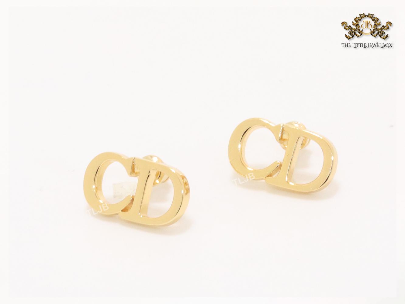 Alphabet CD gold studs