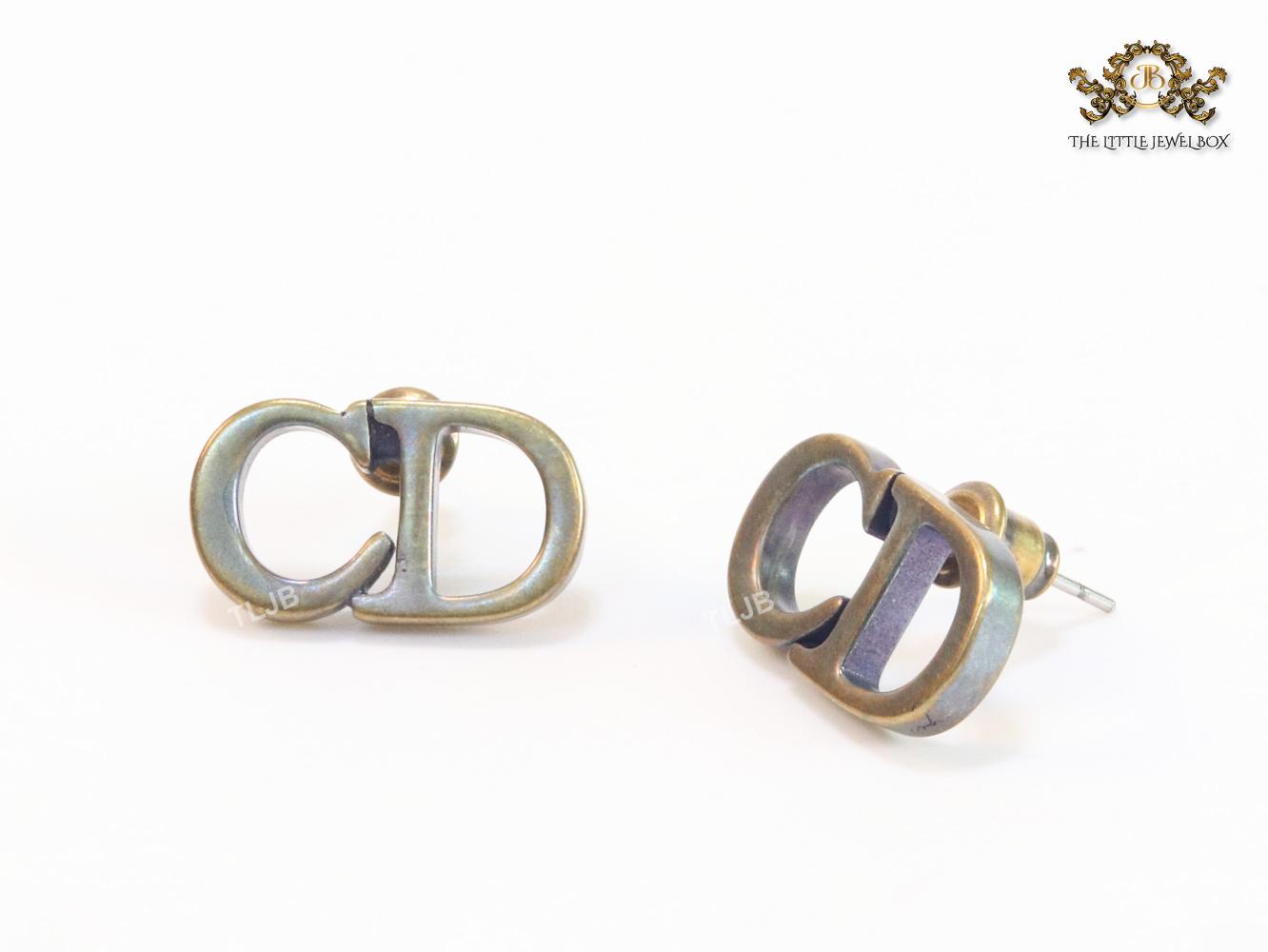 Alphabet CD oxidized gold studs