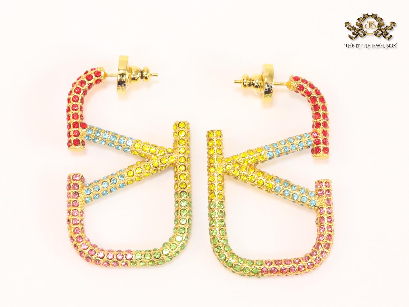 Multi coloured Open V rectangular hoops