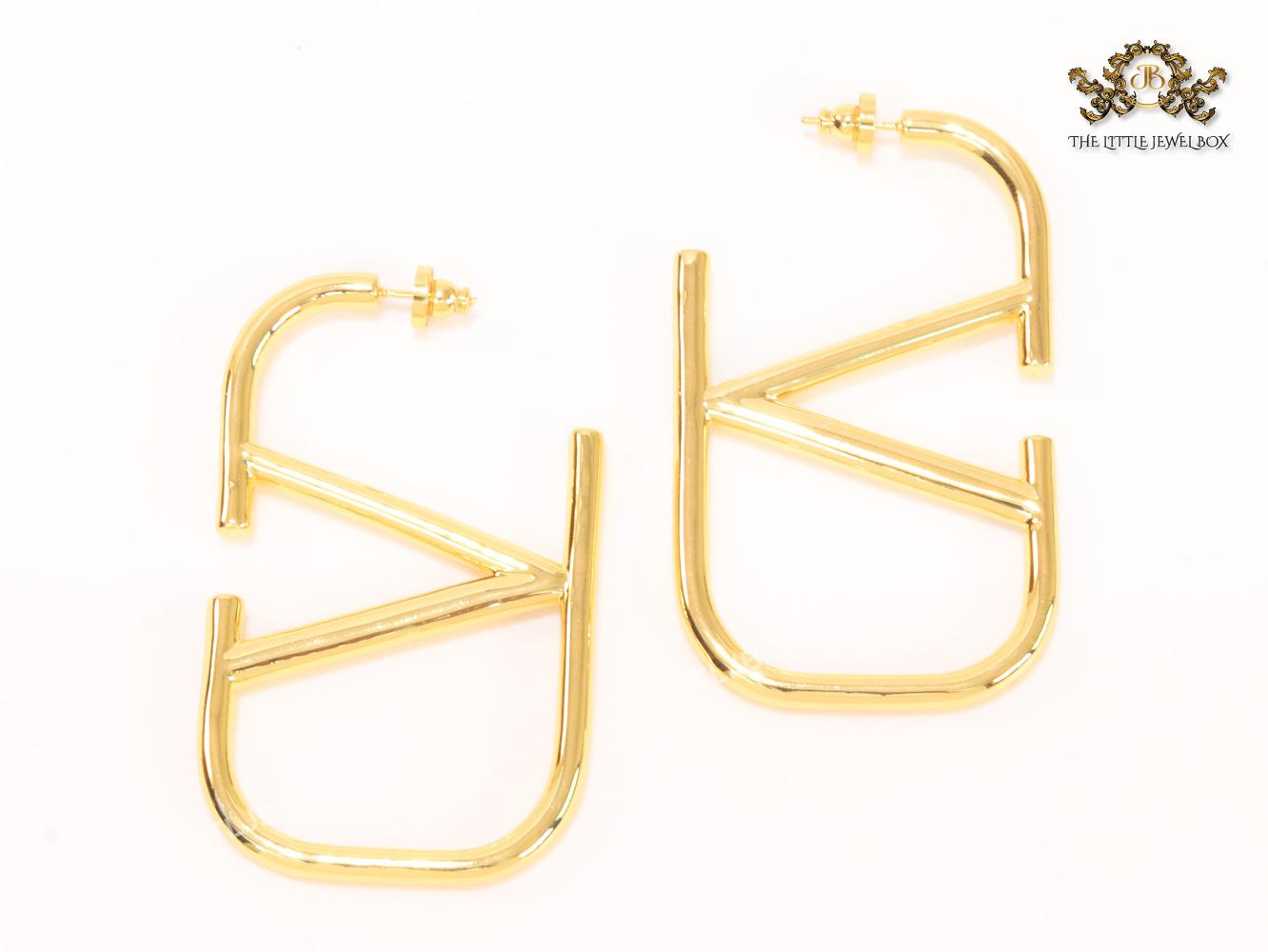Open V gold rectangular hoops 70 mm xl