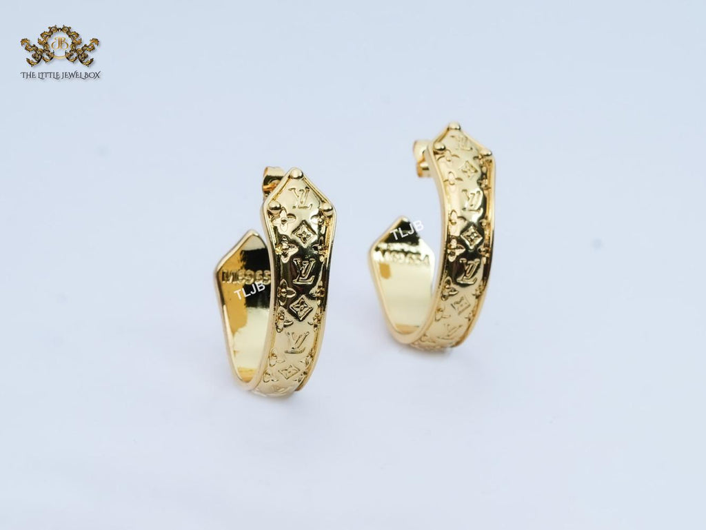 Alphabet L & V embossed hoops