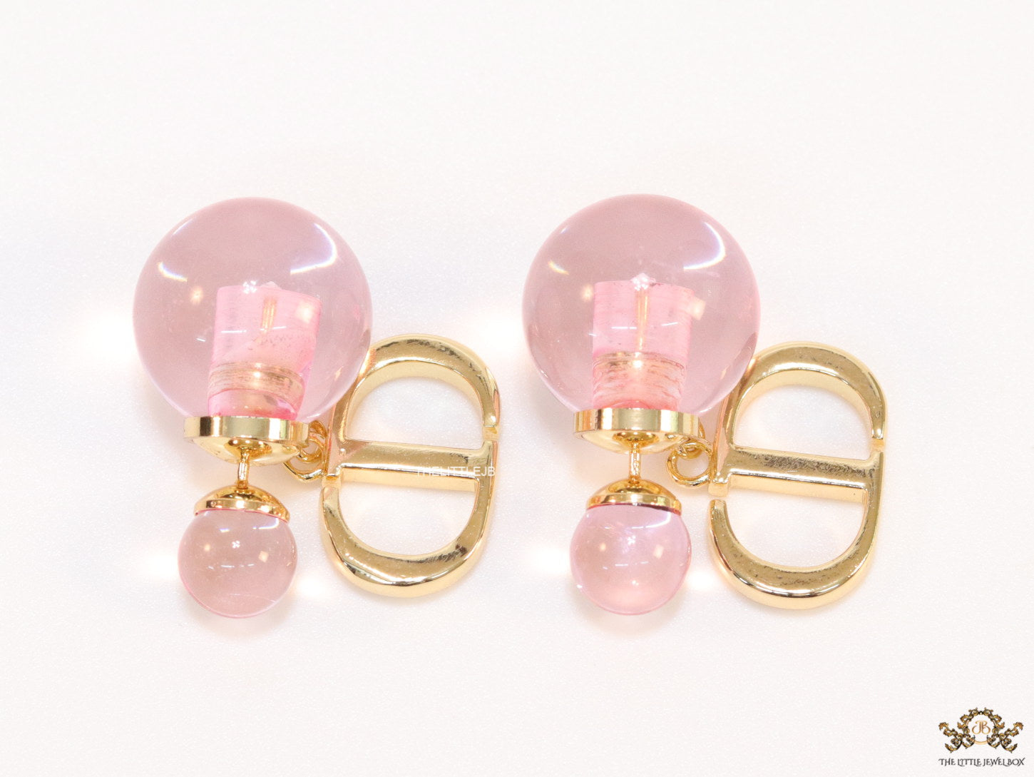 Transparent pink pearl bomber earrings with alphabets