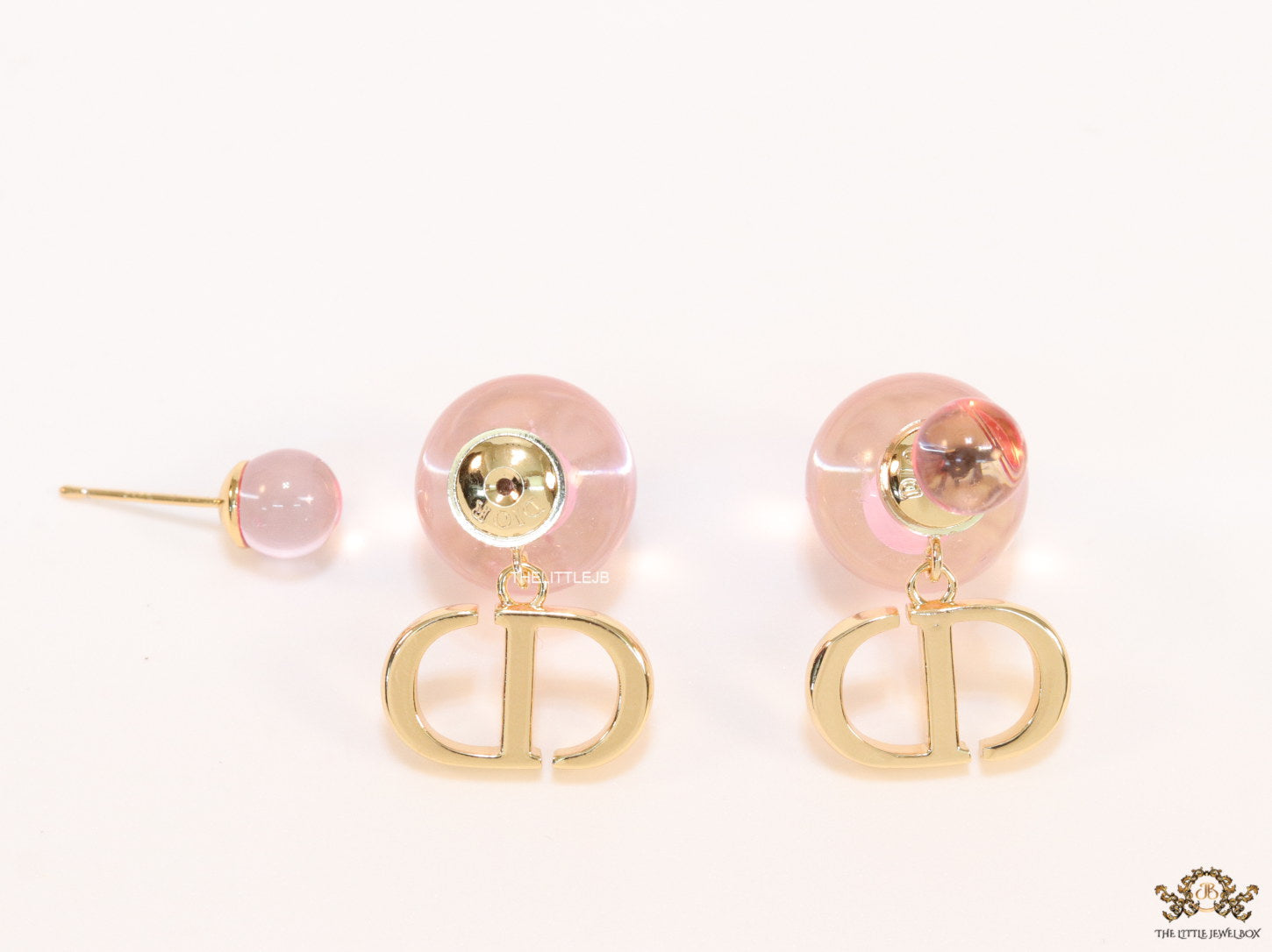 Transparent pink pearl bomber earrings with alphabets