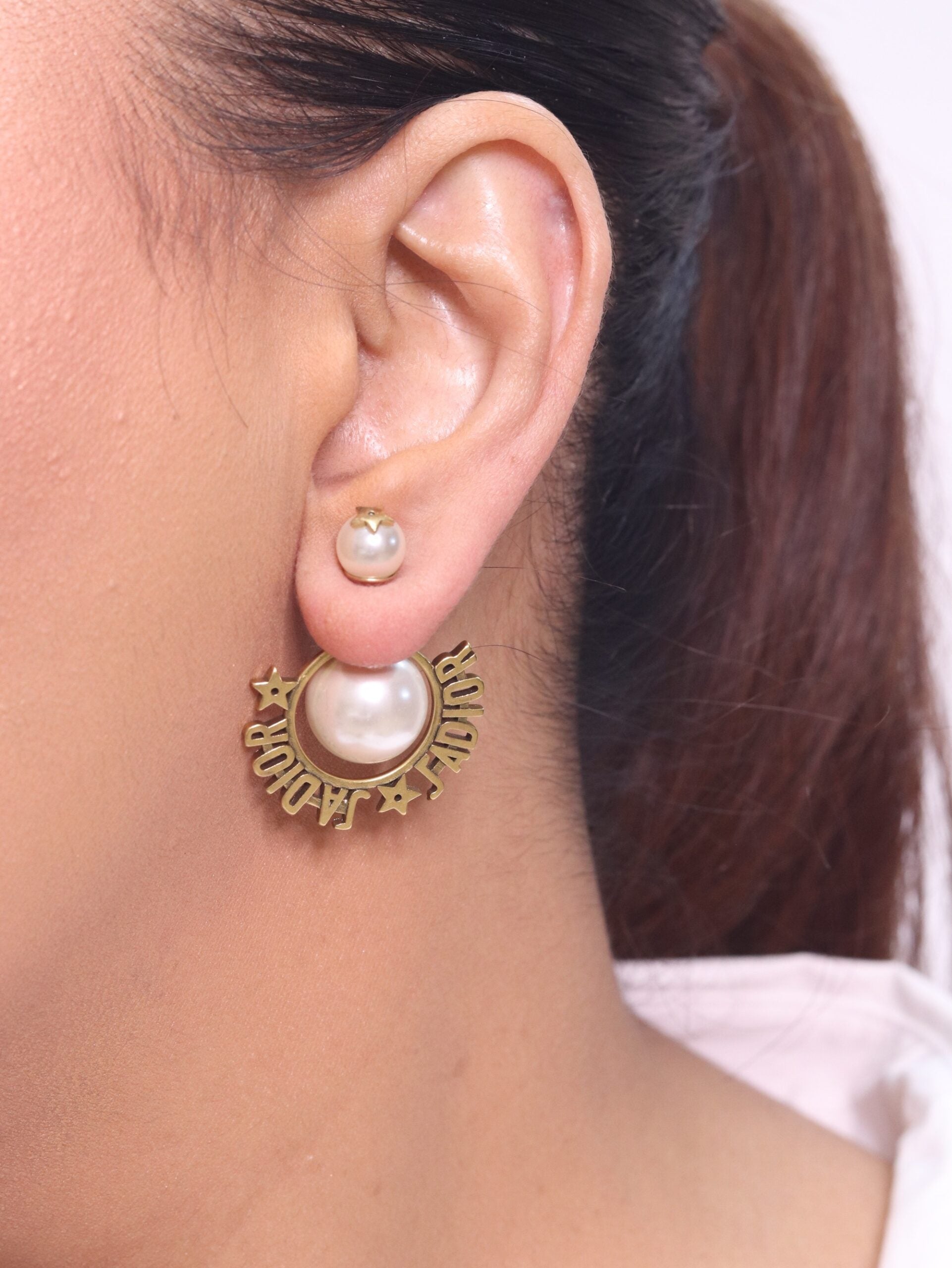 Alphabet D Pearl Bomber in Gold