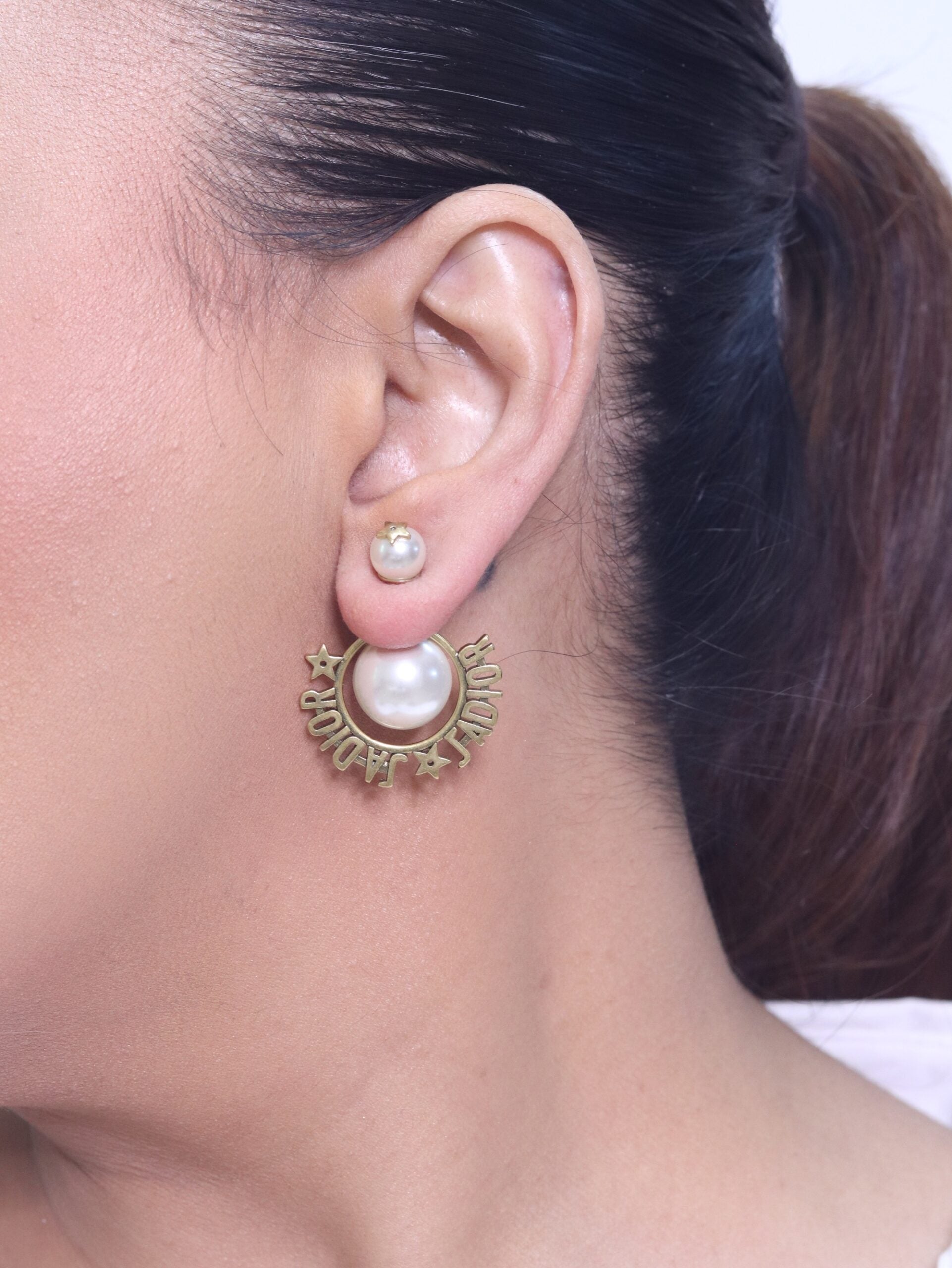 Alphabet D Pearl Bomber in Gold