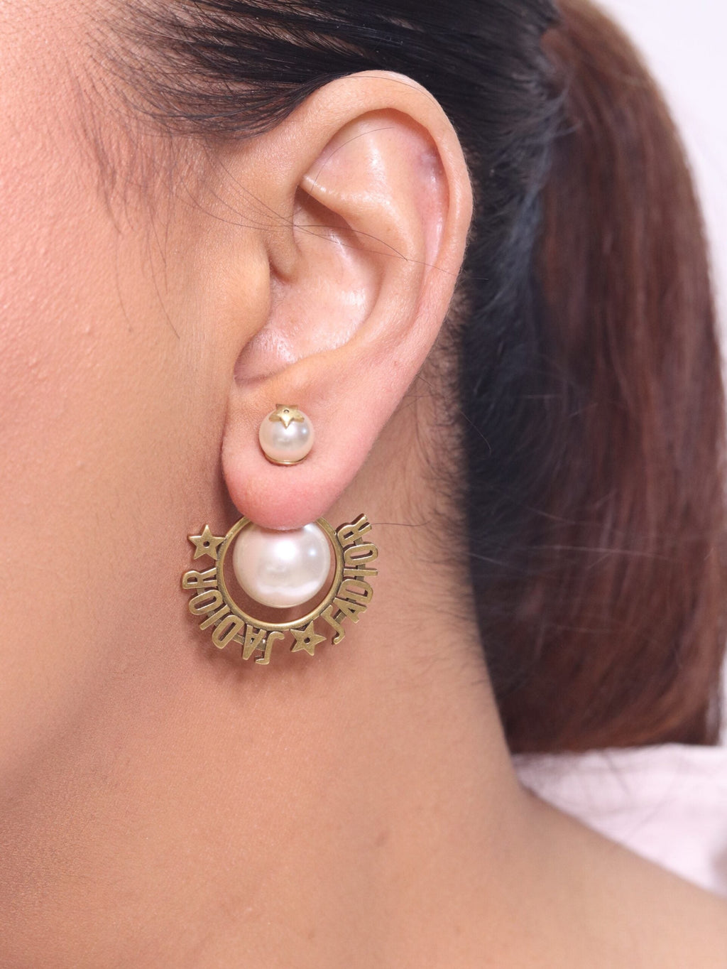 Alphabet D Pearl Bomber in Gold