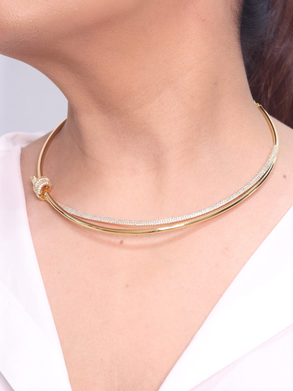 Alphabet T and Co Double line stiff Choker in gold