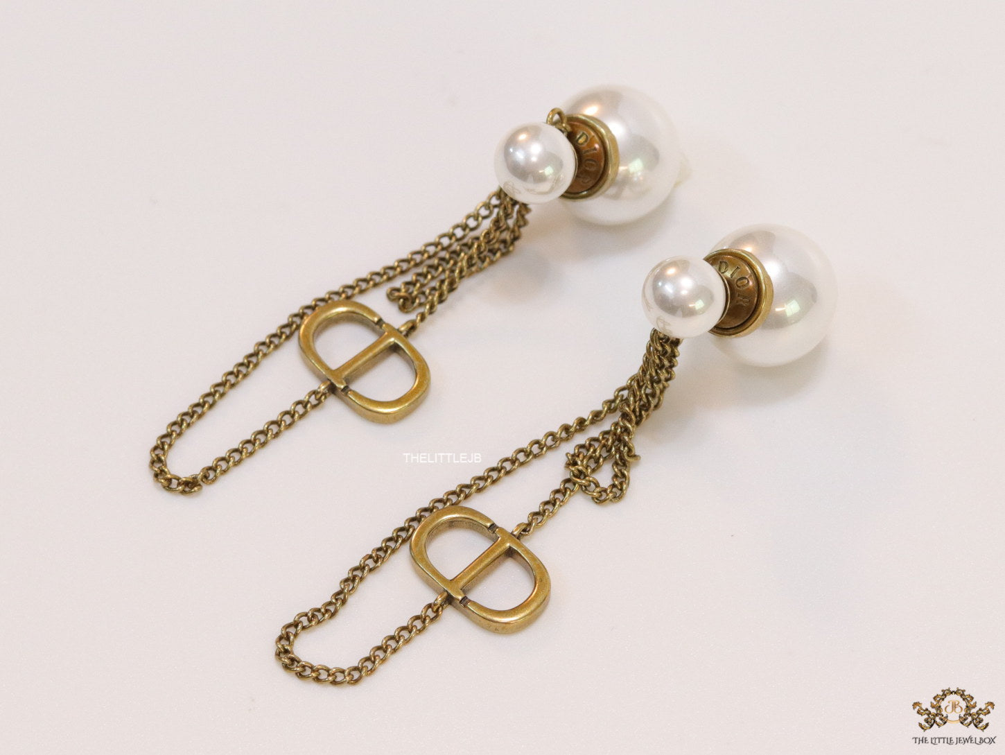 Gold plated Long chain alphabet dangles with pearl bombers