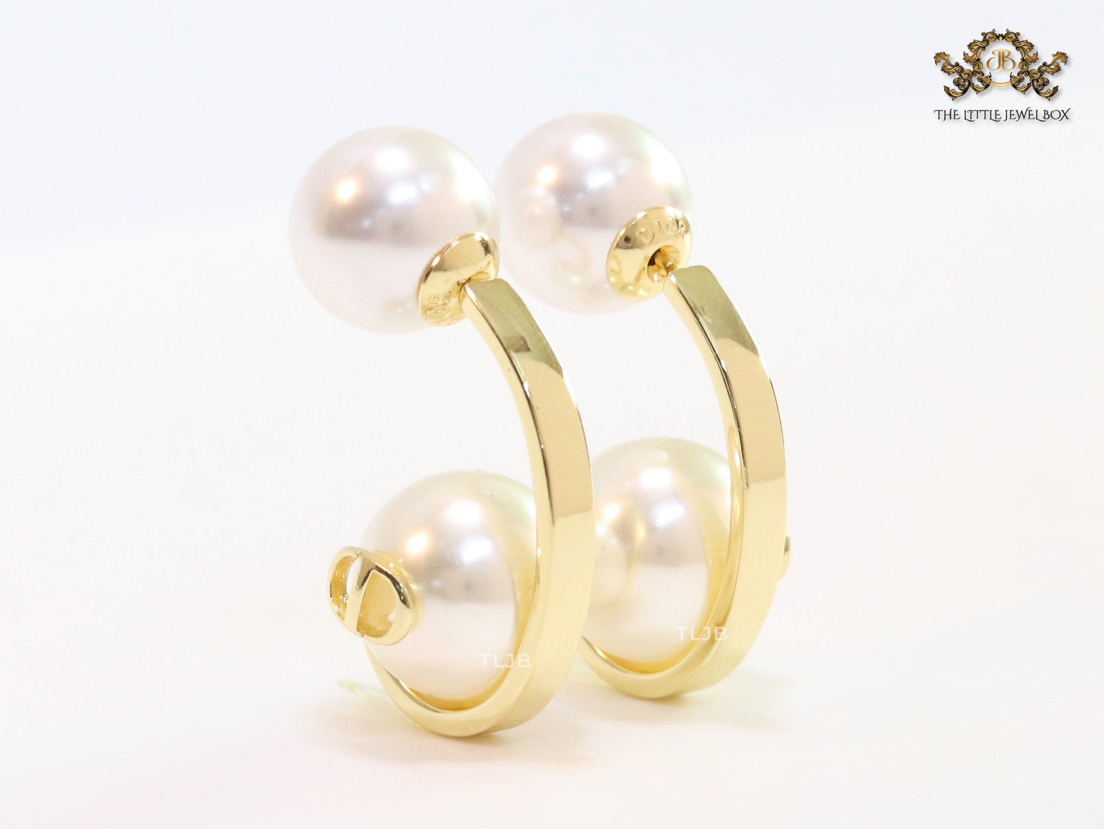 Alphabet C and D pearl and gold dangles