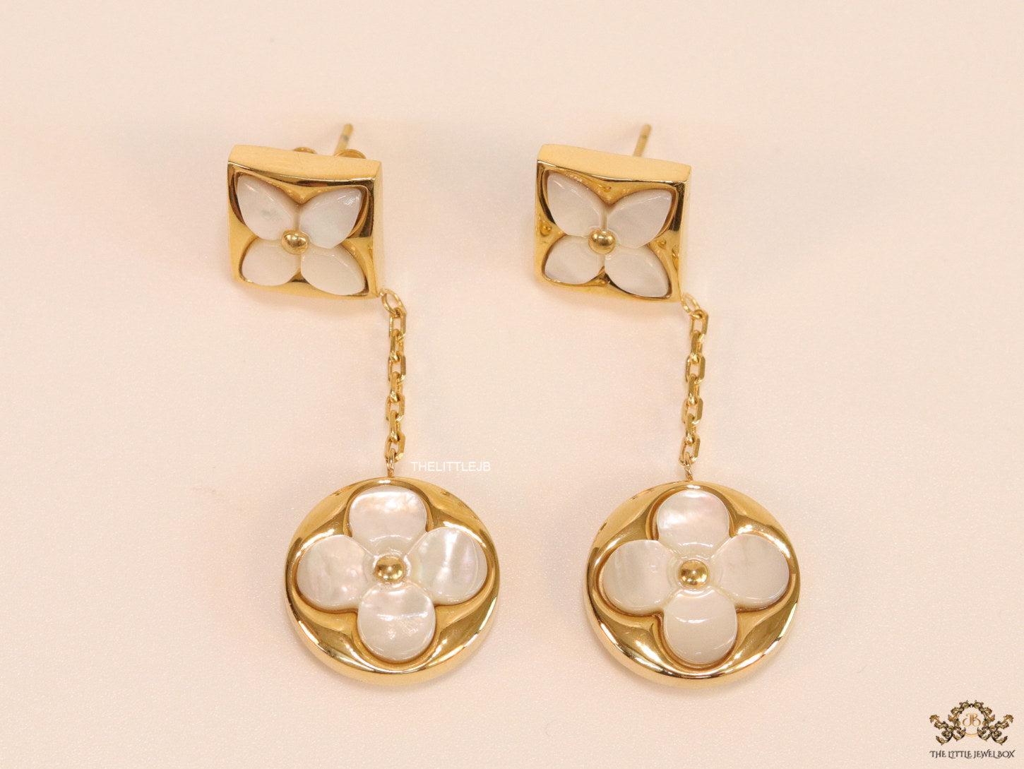 Gold plated dangle earrings with MOP clover flower motifs