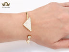 Alphabet P cz and gold sleek bracelet