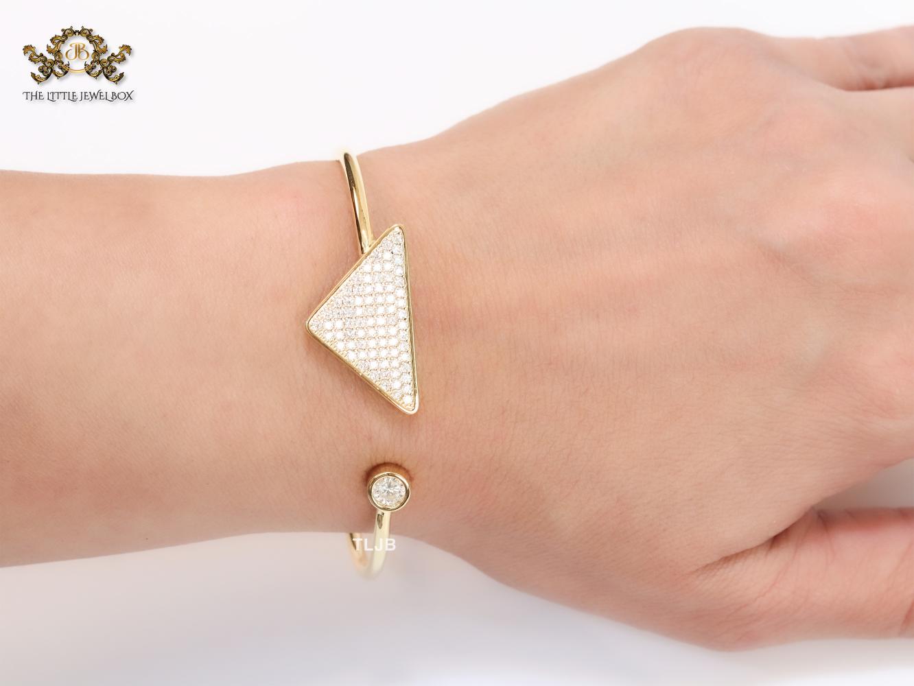 Alphabet P cz and gold sleek bracelet
