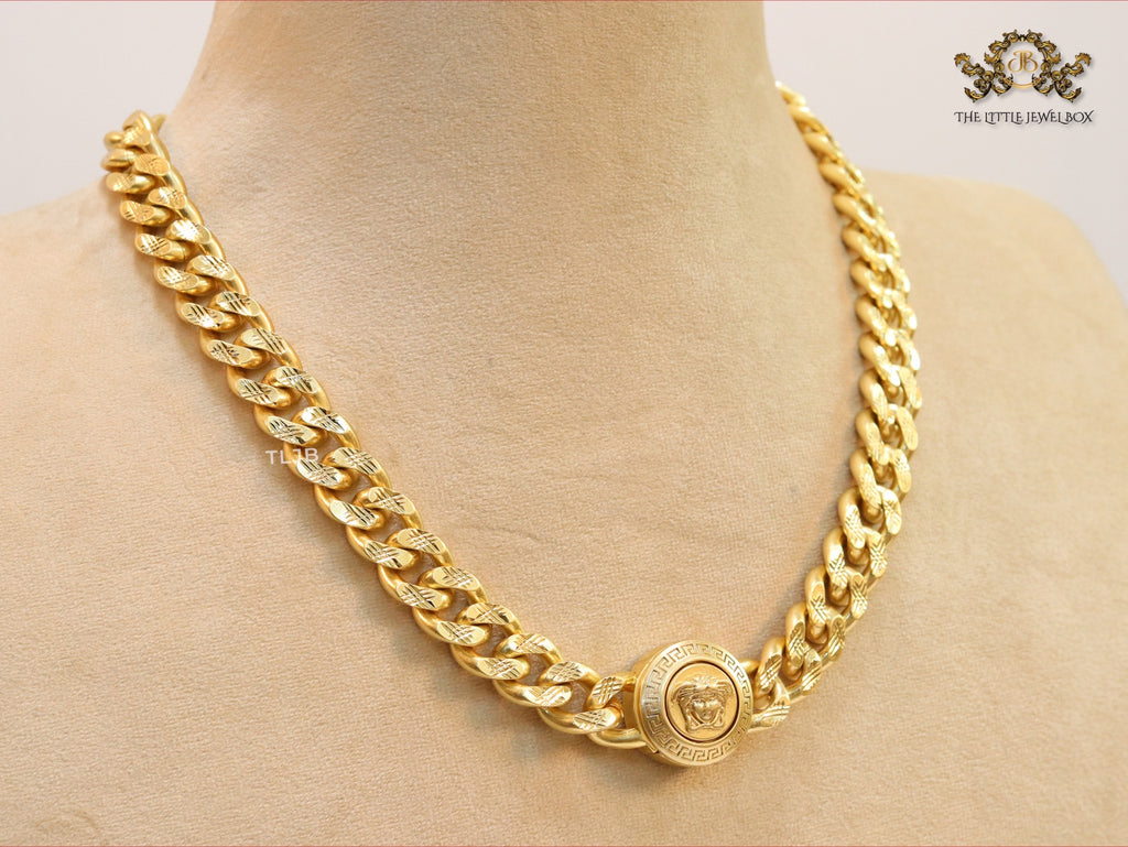 Round medusa gold link chain