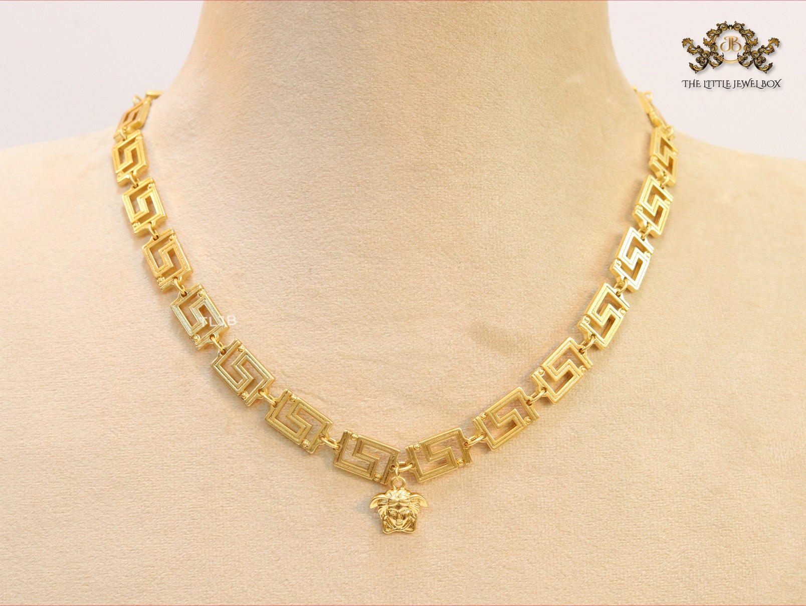 Medusa charm gold link chain