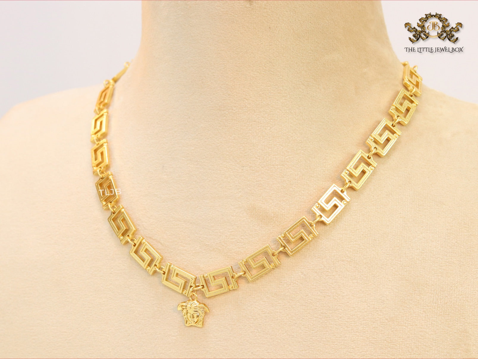 Medusa charm gold link chain