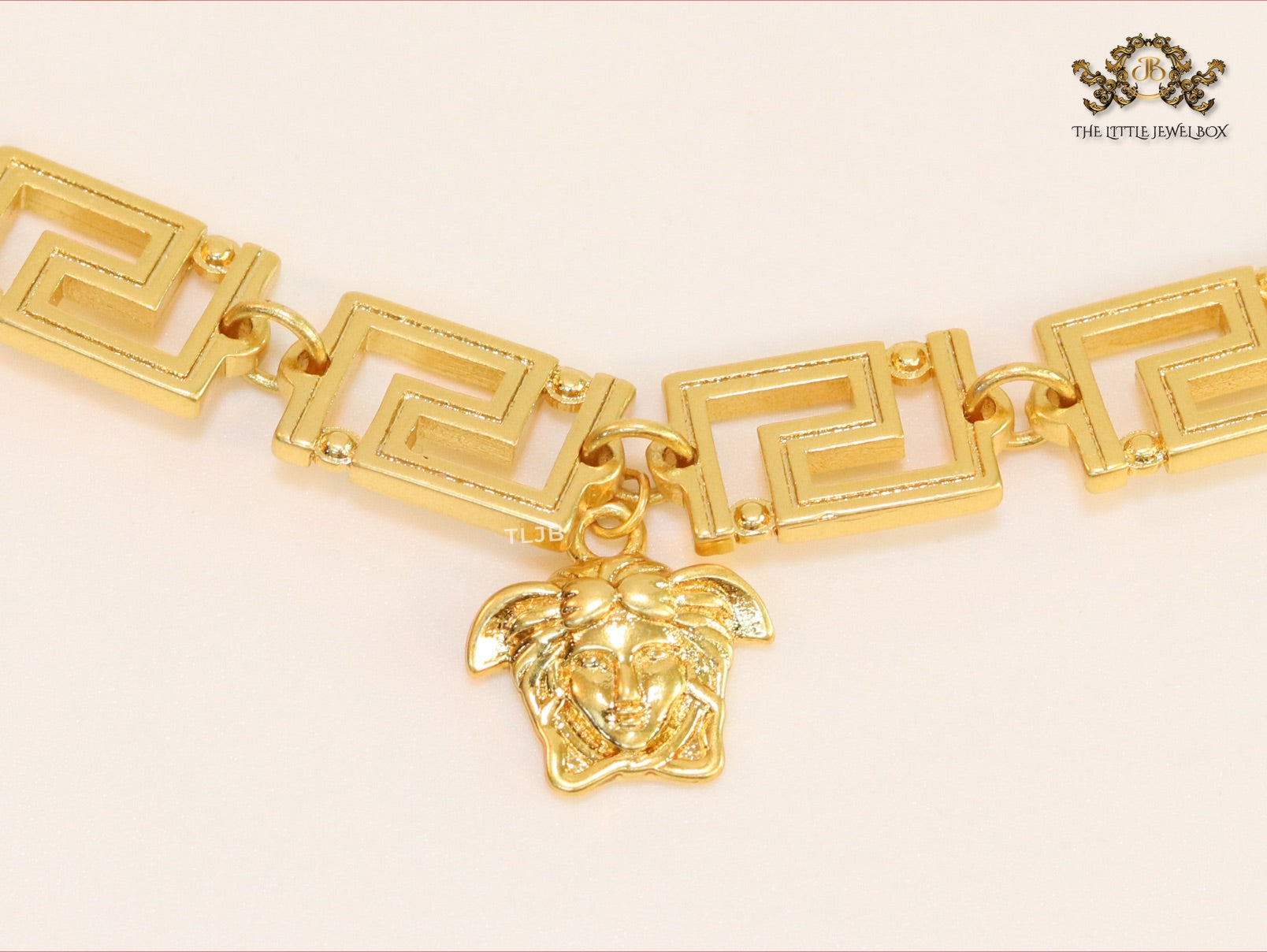 Medusa charm gold link chain