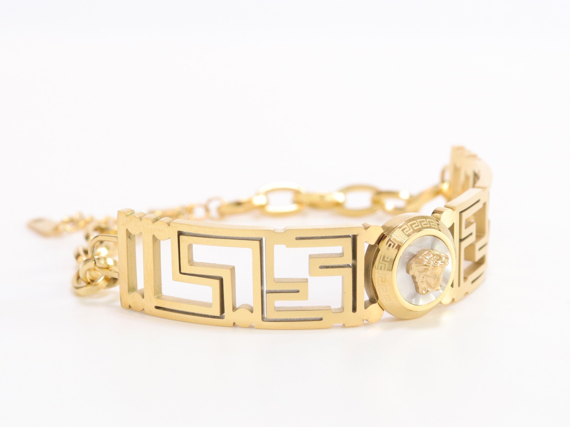 Alphabet V and Medusa Bracelet with chain in gold finish