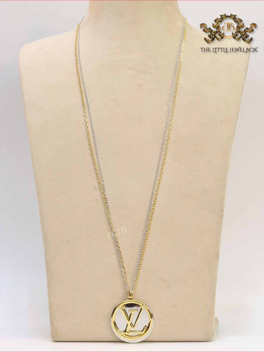 Alphabet L long gold chain