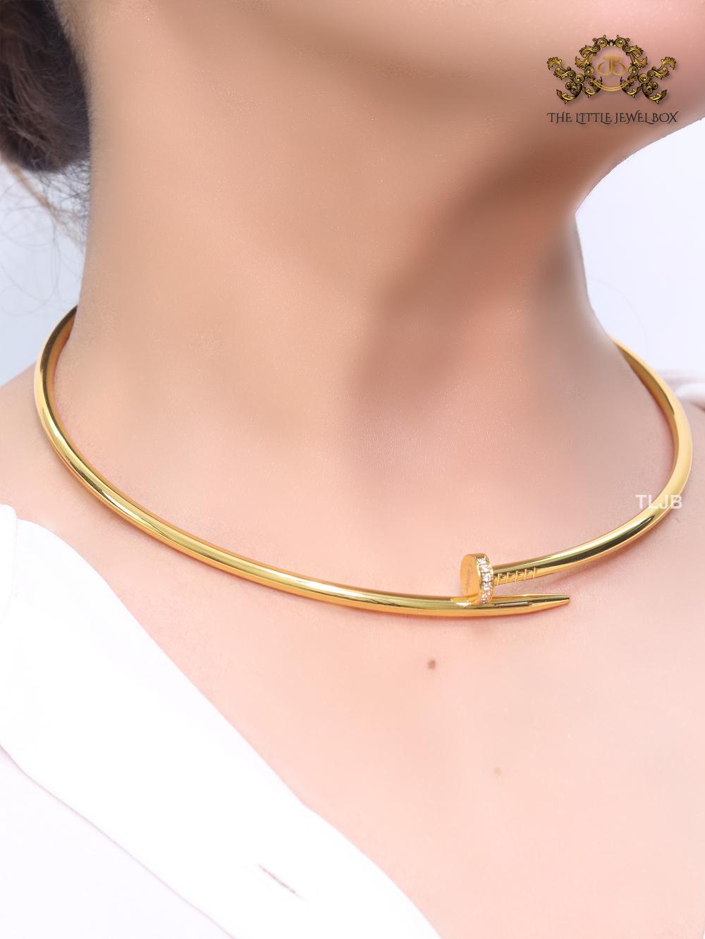 Gold screw necklace