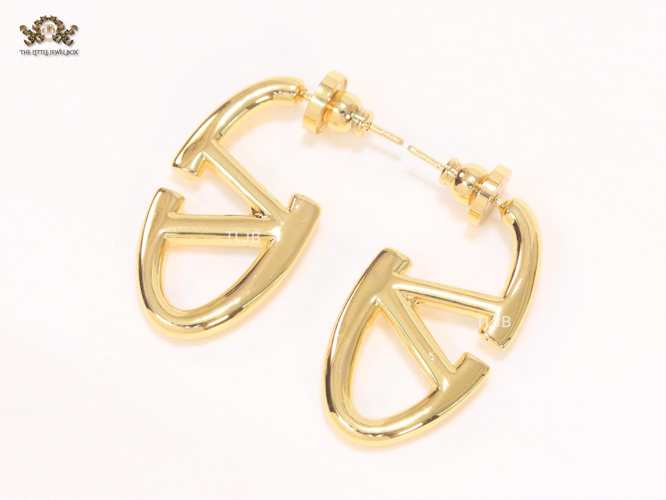 Open V Oval Hoops in Gold 32 mm