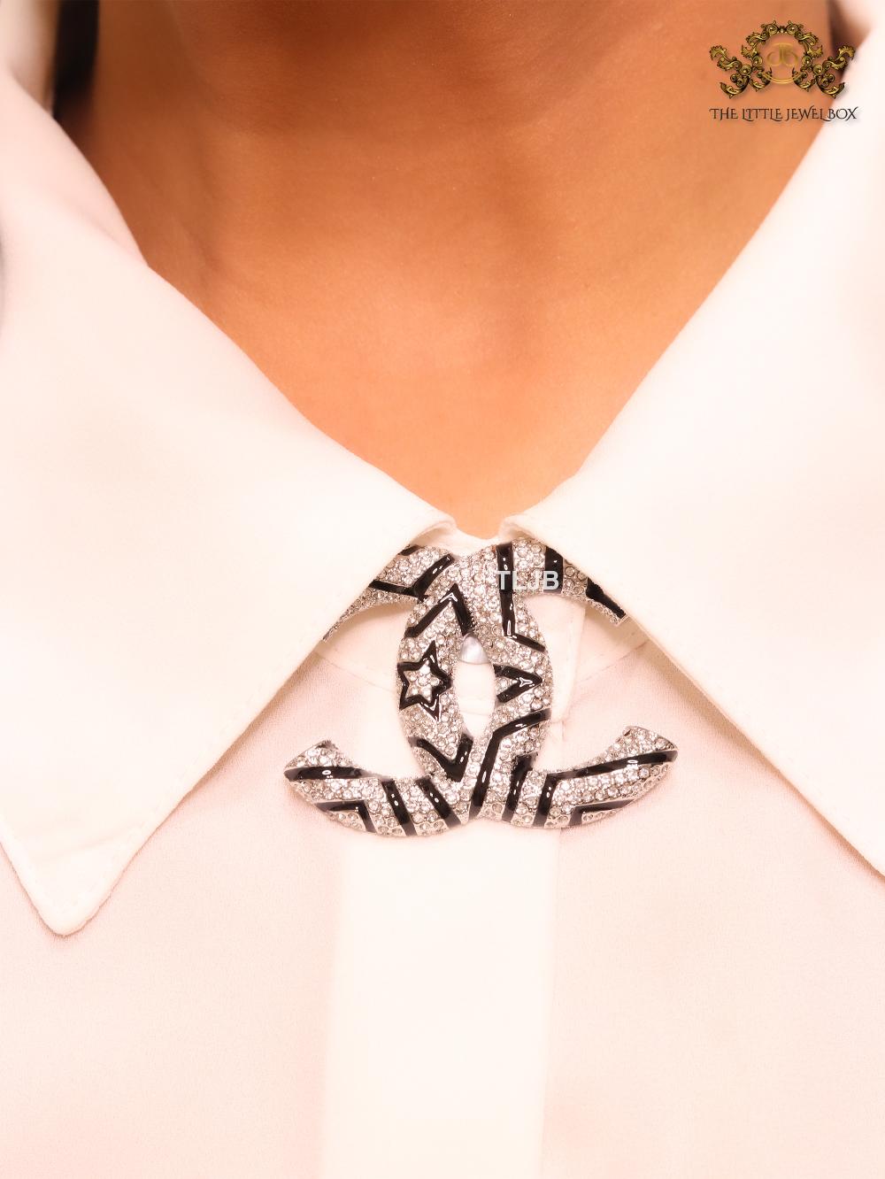 Double C cz and black stone brooch