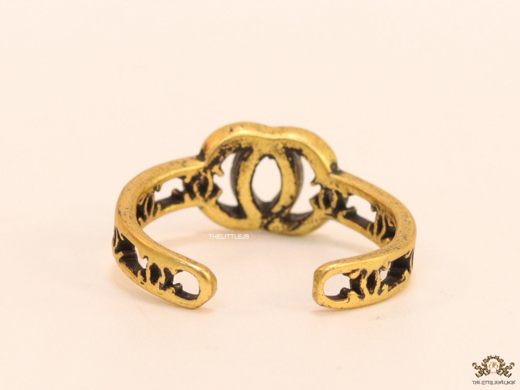 Stylish twin C motif open ring in gold plating
