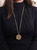 Alphabet L long gold chain