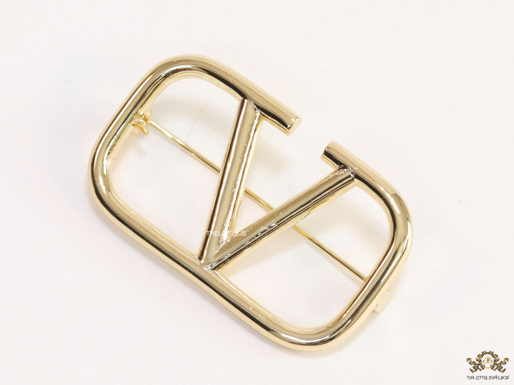 Alphabet V Gold brooch