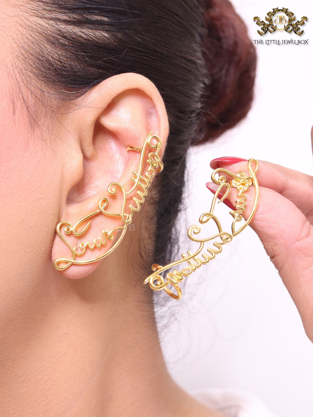 Alphabet L and V ear-cuffs in gold