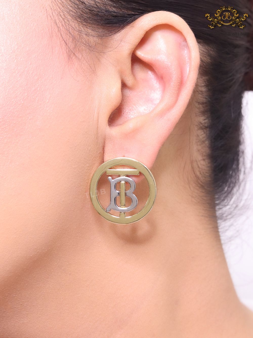 Alphabet T&B gold and platinum finish