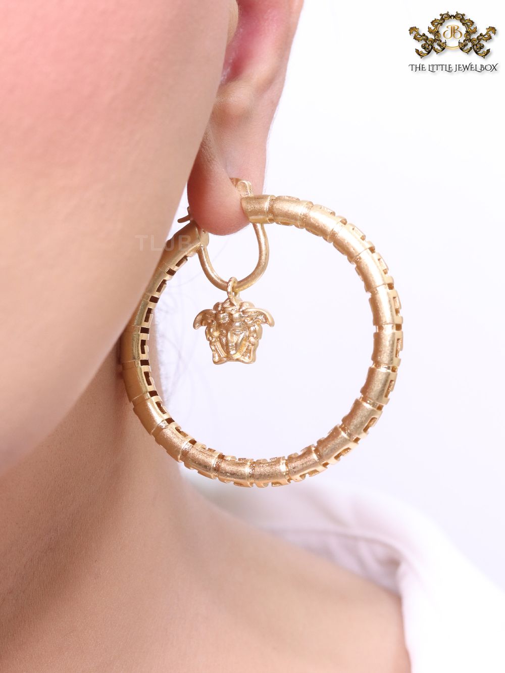 Medusa drop hoops