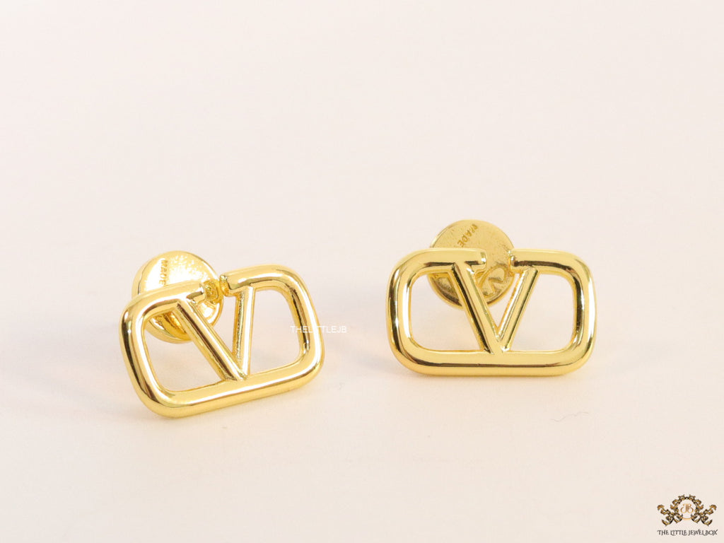 Gold plated V alphabet stud earrings