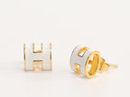 Alphabet H white studs in gold finish