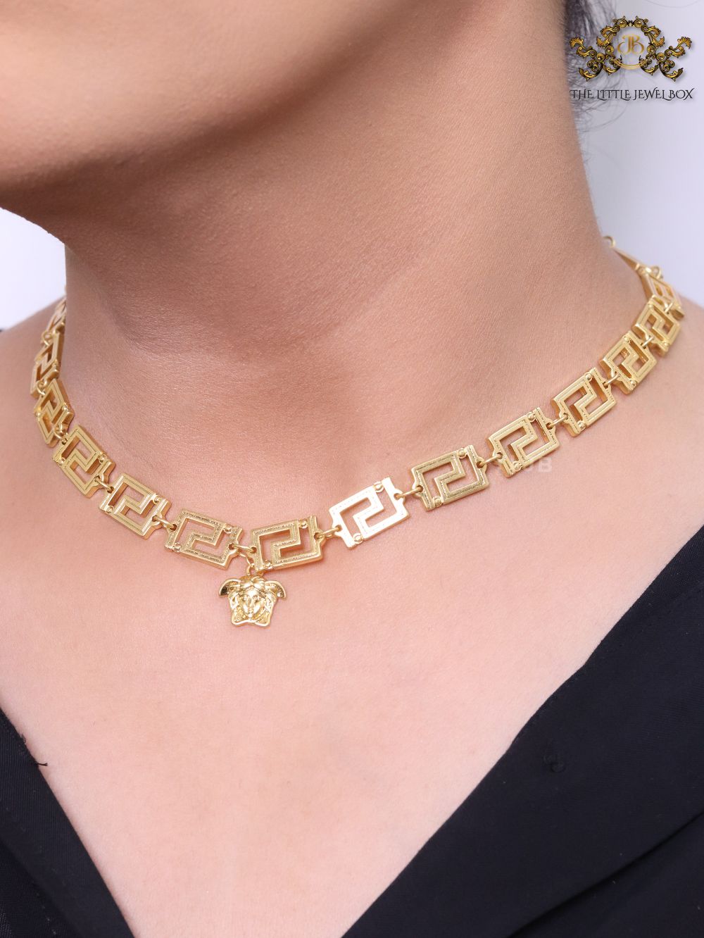 Medusa charm gold link chain