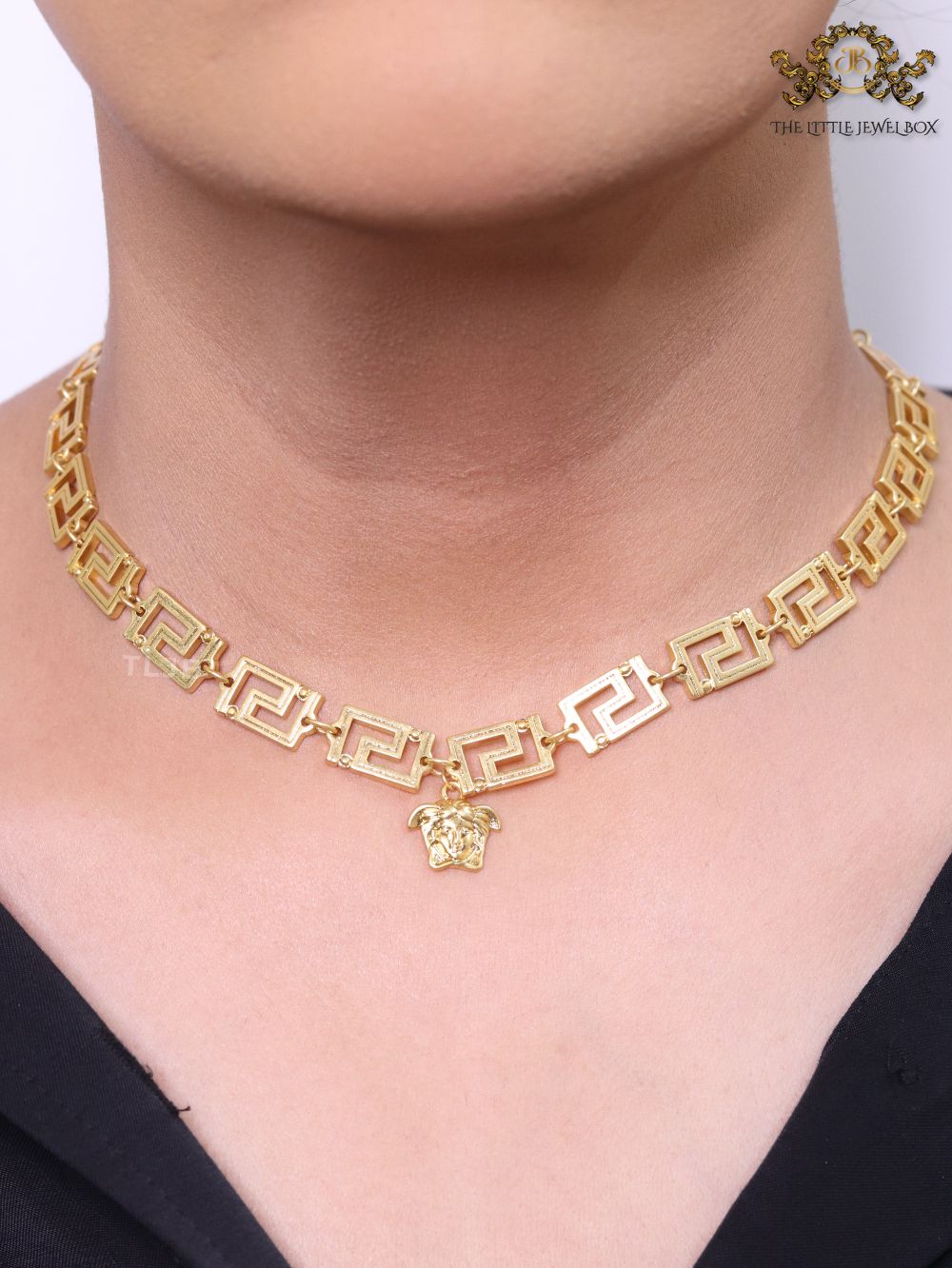 Medusa charm gold link chain