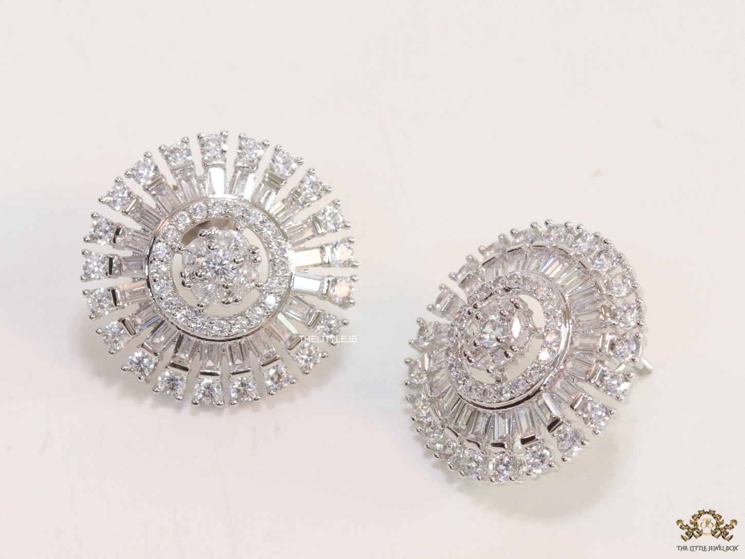 Platinum plated round cz studs