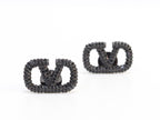 Alphabet V black rhinestones studs