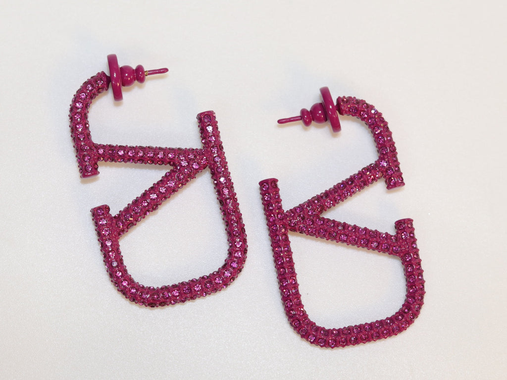 Alphabet V magenta rhinestones hoops