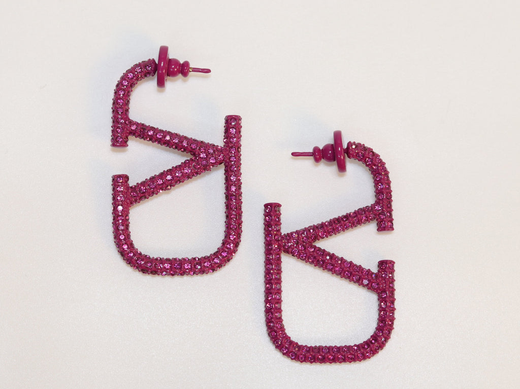 Alphabet V magenta rhinestones hoops