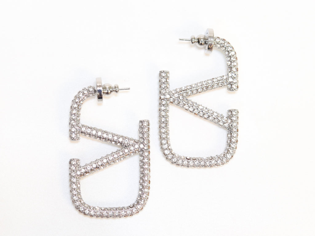 Alphabet V silver rhinestones hoops