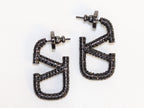 Alphabet V black rhinestones hoops